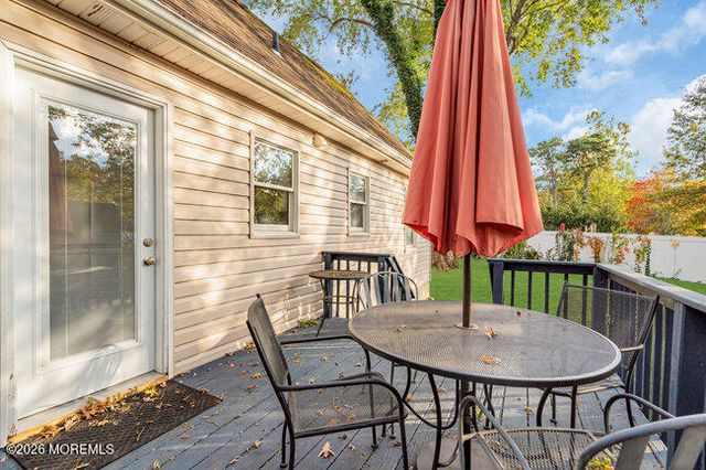 58 Flipper Avenue, Manahawkin, NJ 08050