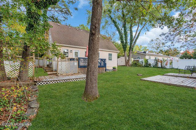 58 Flipper Avenue, Manahawkin, NJ 08050