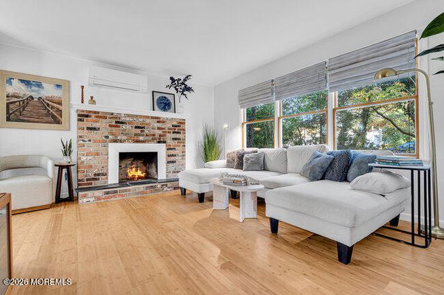 58 Flipper Avenue, Manahawkin, NJ 08050