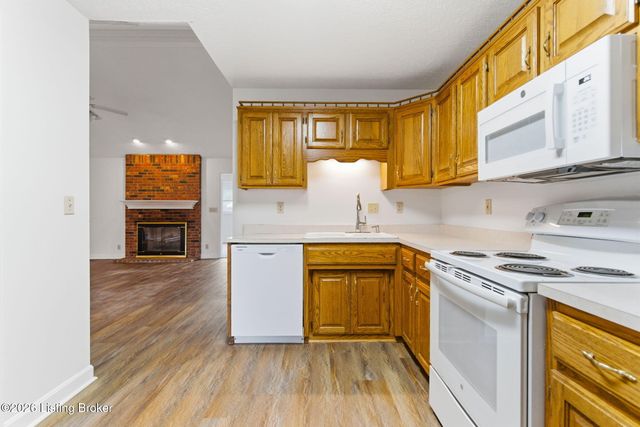 9411 Stonelanding Pl, Louisville, KY 40272