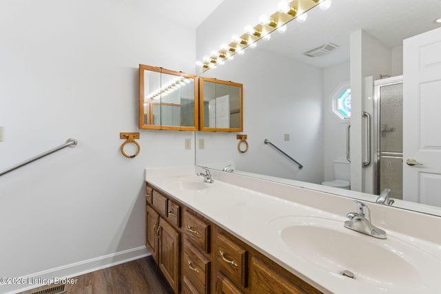 9411 Stonelanding Pl, Louisville, KY 40272