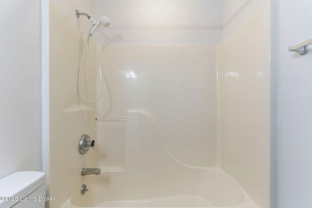 9411 Stonelanding Pl, Louisville, KY 40272