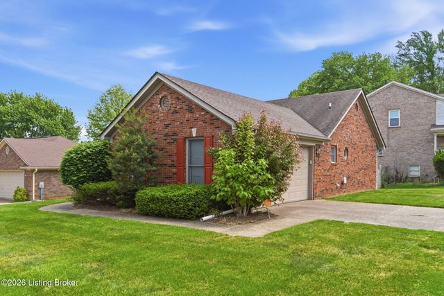 9411 Stonelanding Pl, Louisville, KY 40272