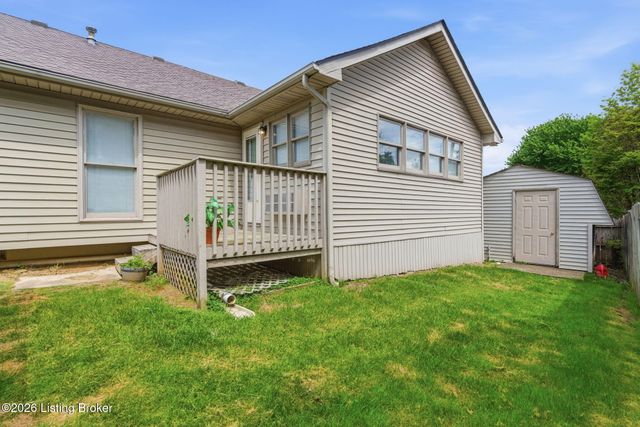 9411 Stonelanding Pl, Louisville, KY 40272