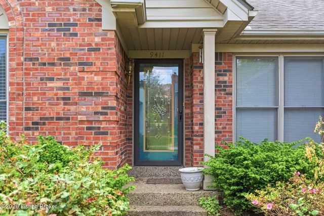 9411 Stonelanding Pl, Louisville, KY 40272
