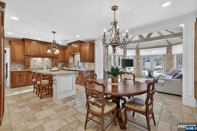 505 Ivy Lane, Wyckoff, NJ 07481