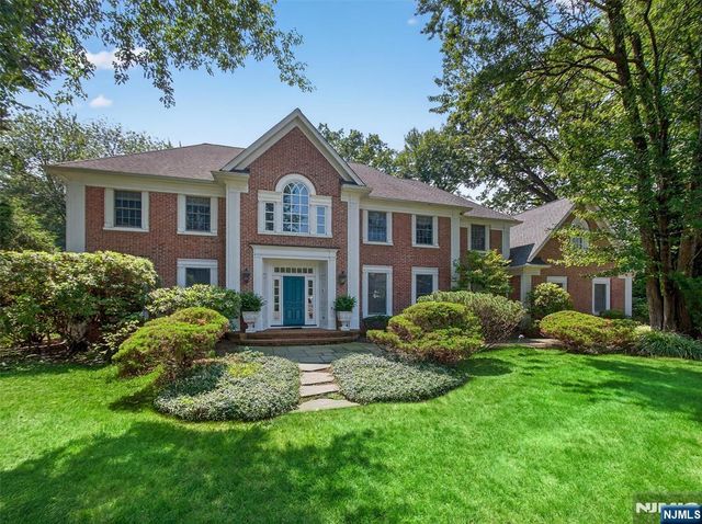 505 Ivy Lane, Wyckoff, NJ 07481