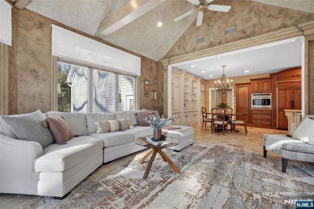 505 Ivy Lane, Wyckoff, NJ 07481