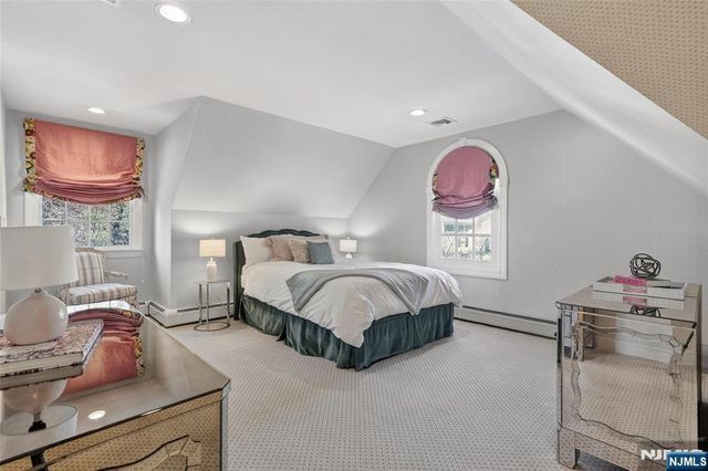 505 Ivy Lane, Wyckoff, NJ 07481