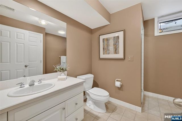 505 Ivy Lane, Wyckoff, NJ 07481