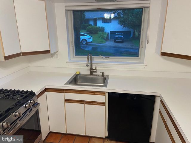 5900 OSCEOLA RD, Bethesda, MD 20816
