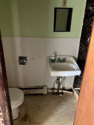 23 Grand Street, Oneonta, NY 13820