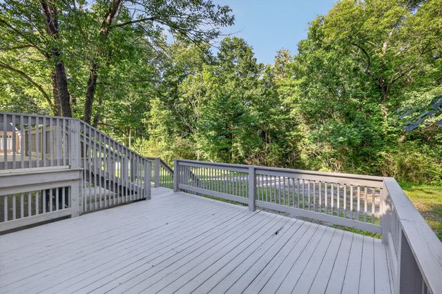 1455 Mapleash Ave, Columbia, TN 38401