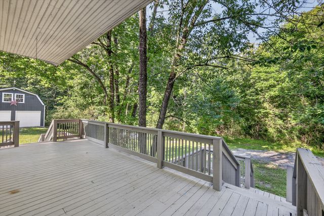 1455 Mapleash Ave, Columbia, TN 38401