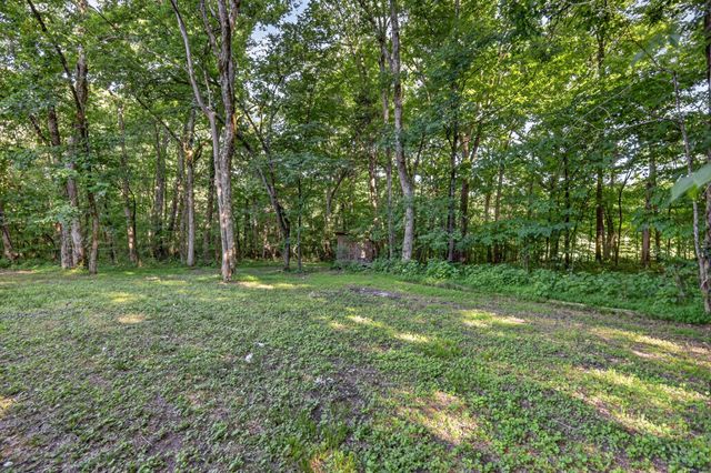 1455 Mapleash Ave, Columbia, TN 38401