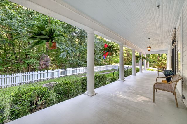 1455 Mapleash Ave, Columbia, TN 38401