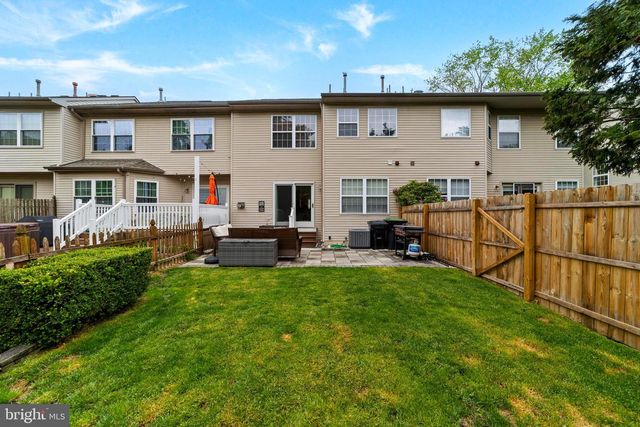 56 SMOKEY RUN DR, Berlin, NJ 08009