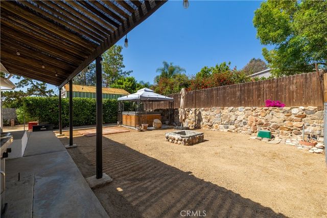 155 Barhaven Lane, Fallbrook, CA 92028