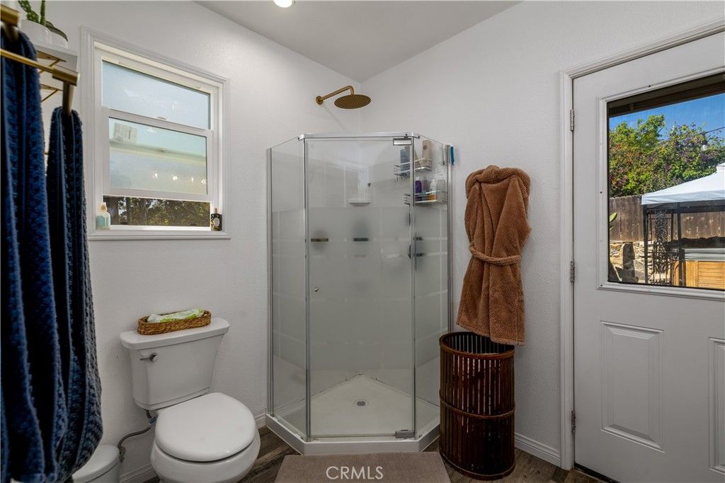 Image 16 of property listing at 155 Barhaven Lane, Fallbrook, CA 92028