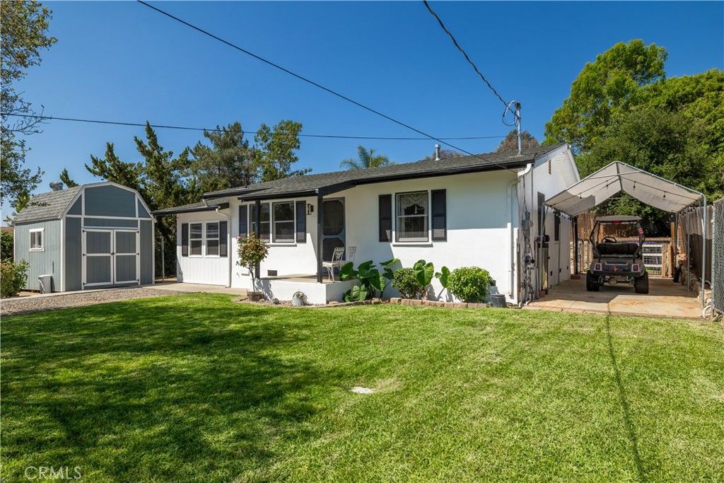 Image 2 of property listing at 155 Barhaven Lane, Fallbrook, CA 92028