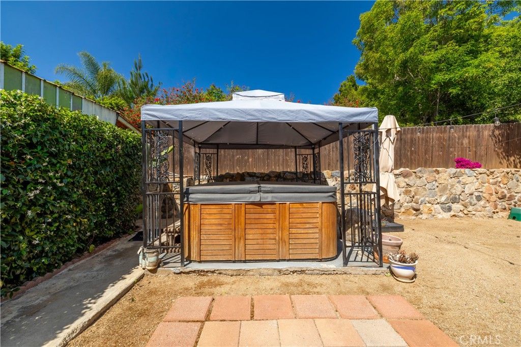 Image 23 of property listing at 155 Barhaven Lane, Fallbrook, CA 92028