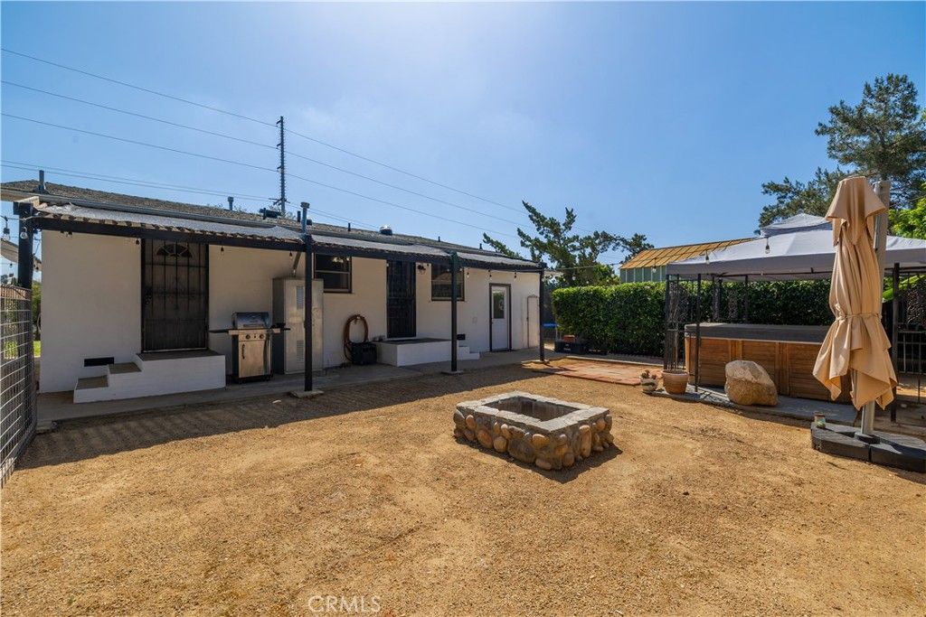 Image 25 of property listing at 155 Barhaven Lane, Fallbrook, CA 92028