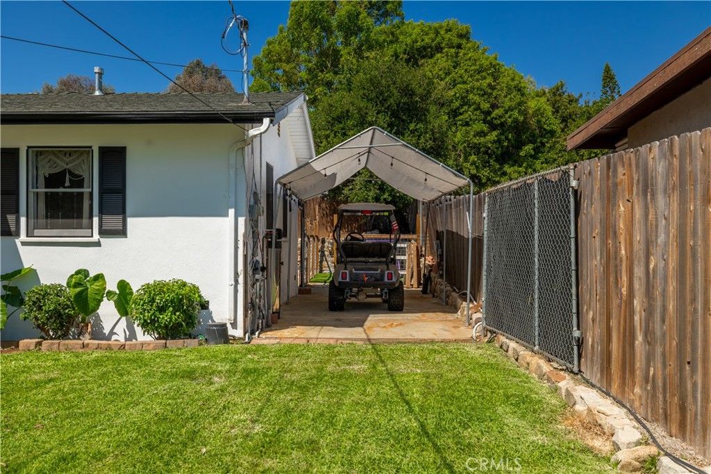 Image 29 of property listing at 155 Barhaven Lane, Fallbrook, CA 92028