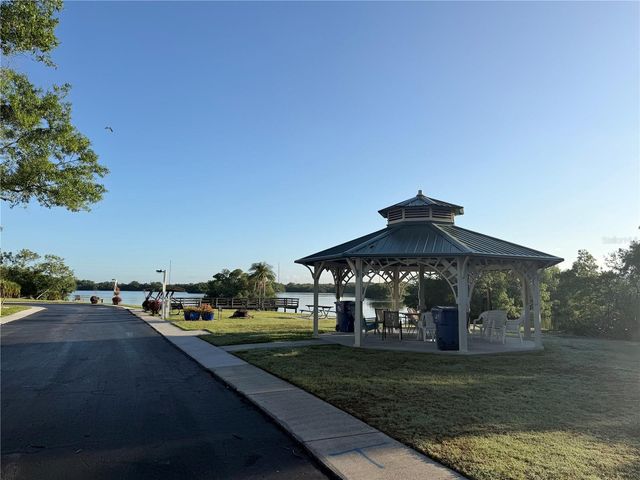 10399 67TH AVENUE 4, Seminole, FL 33772