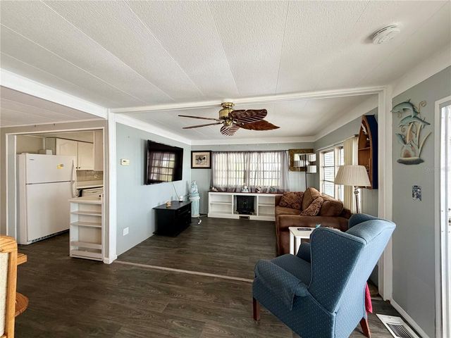 10399 67TH AVENUE 4, Seminole, FL 33772