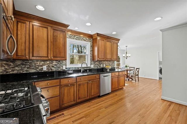 2252 Rushmore Drive, Marietta, GA 30062