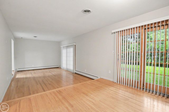 2959 Rambling Way, Bloomfield Hills, MI 48302