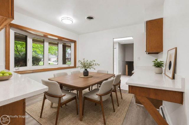 2959 Rambling Way, Bloomfield Hills, MI 48302