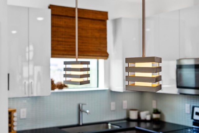 2401 Crawford Street B304, Houston, TX 77004