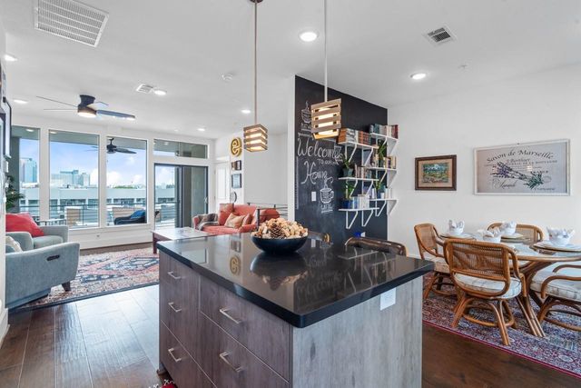 2401 Crawford Street B304, Houston, TX 77004