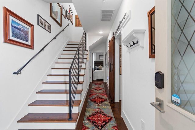 2401 Crawford Street B304, Houston, TX 77004