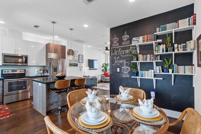 2401 Crawford Street B304, Houston, TX 77004