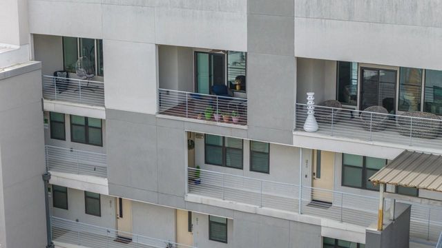 2401 Crawford Street B304, Houston, TX 77004