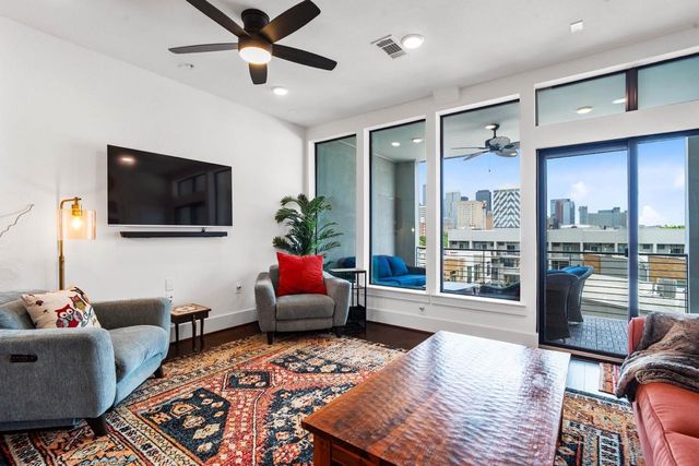 2401 Crawford Street B304, Houston, TX 77004