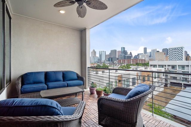 2401 Crawford Street B304, Houston, TX 77004