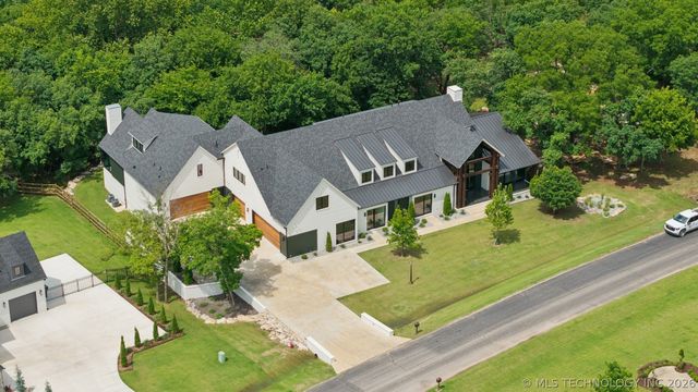 17889 Falcon Pass, Owasso, OK 74055