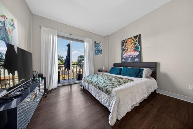 2633 NE 14th Avenue 111, Wilton Manors, FL 33334