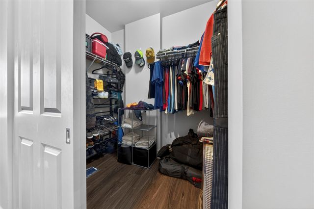 2633 NE 14th Avenue 111, Wilton Manors, FL 33334