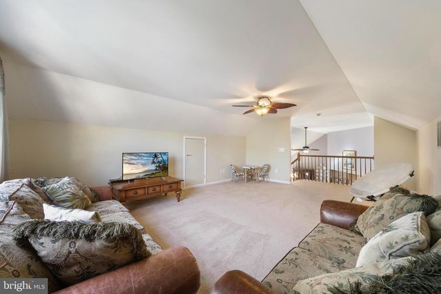 504 PIRATE LANE, Manahawkin, NJ 08050