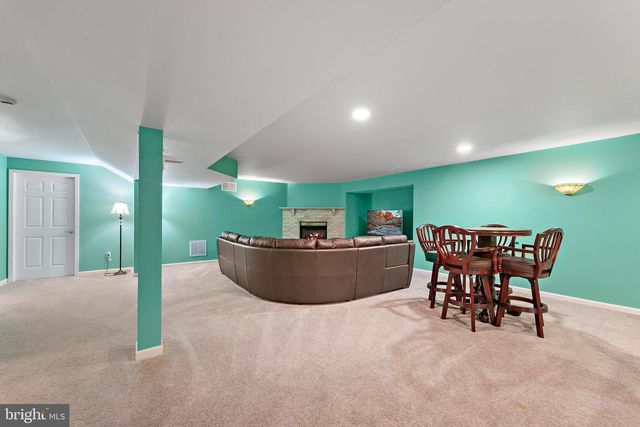 504 PIRATE LANE, Manahawkin, NJ 08050