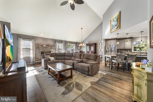 504 PIRATE LANE, Manahawkin, NJ 08050