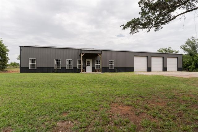 5250 Crystal Lake Drive, Guthrie, OK 73044