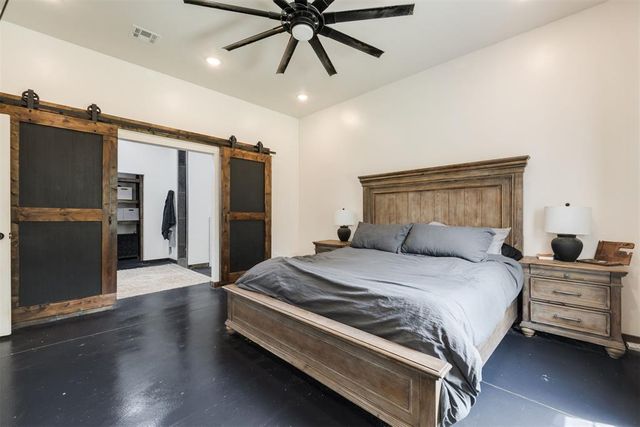 5250 Crystal Lake Drive, Guthrie, OK 73044