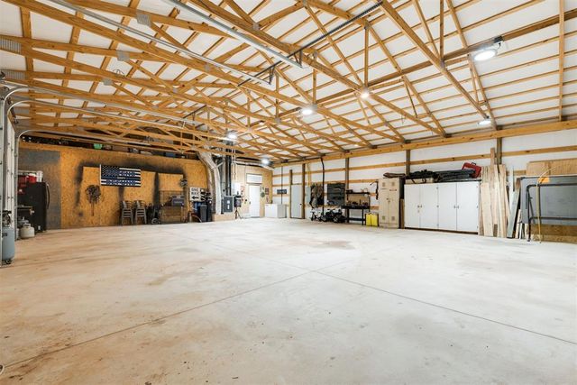 5250 Crystal Lake Drive, Guthrie, OK 73044