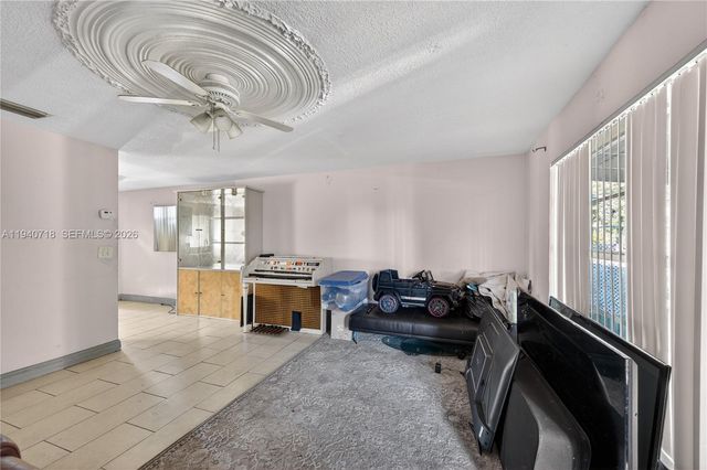 2021 NW 29th Ave, Fort Lauderdale, FL 33311