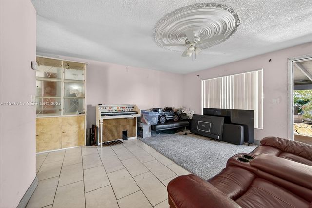 2021 NW 29th Ave, Fort Lauderdale, FL 33311